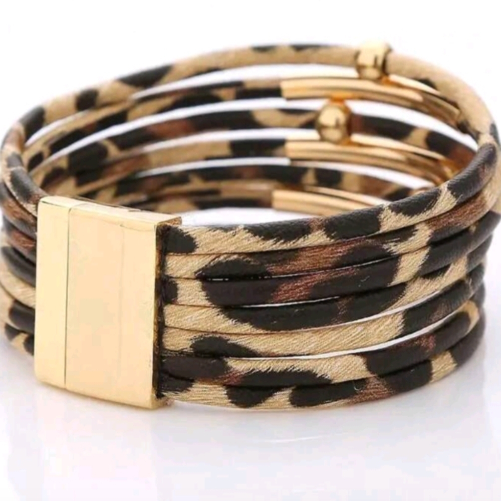 Leopard Print Magnetic Gold Bracelet